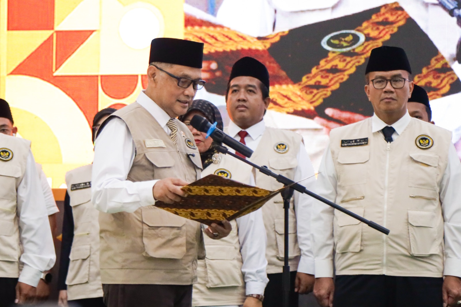 Kementerian Haji & Umrah RI Lantik PPIH Embarkasi Tahun 2026 Di Surabaya