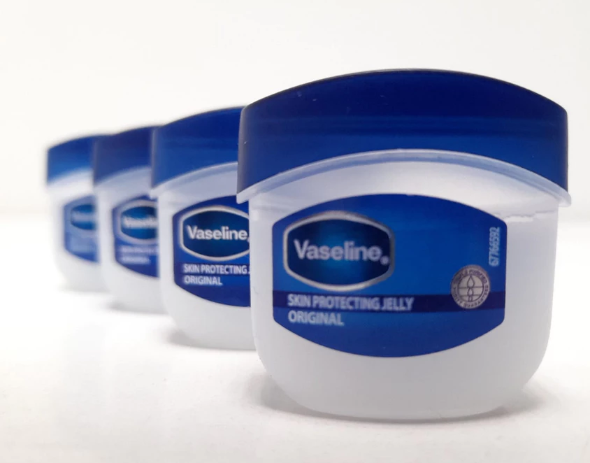 VASELINE PURE SKIN JELLY 7 GR ARAB SAUDI